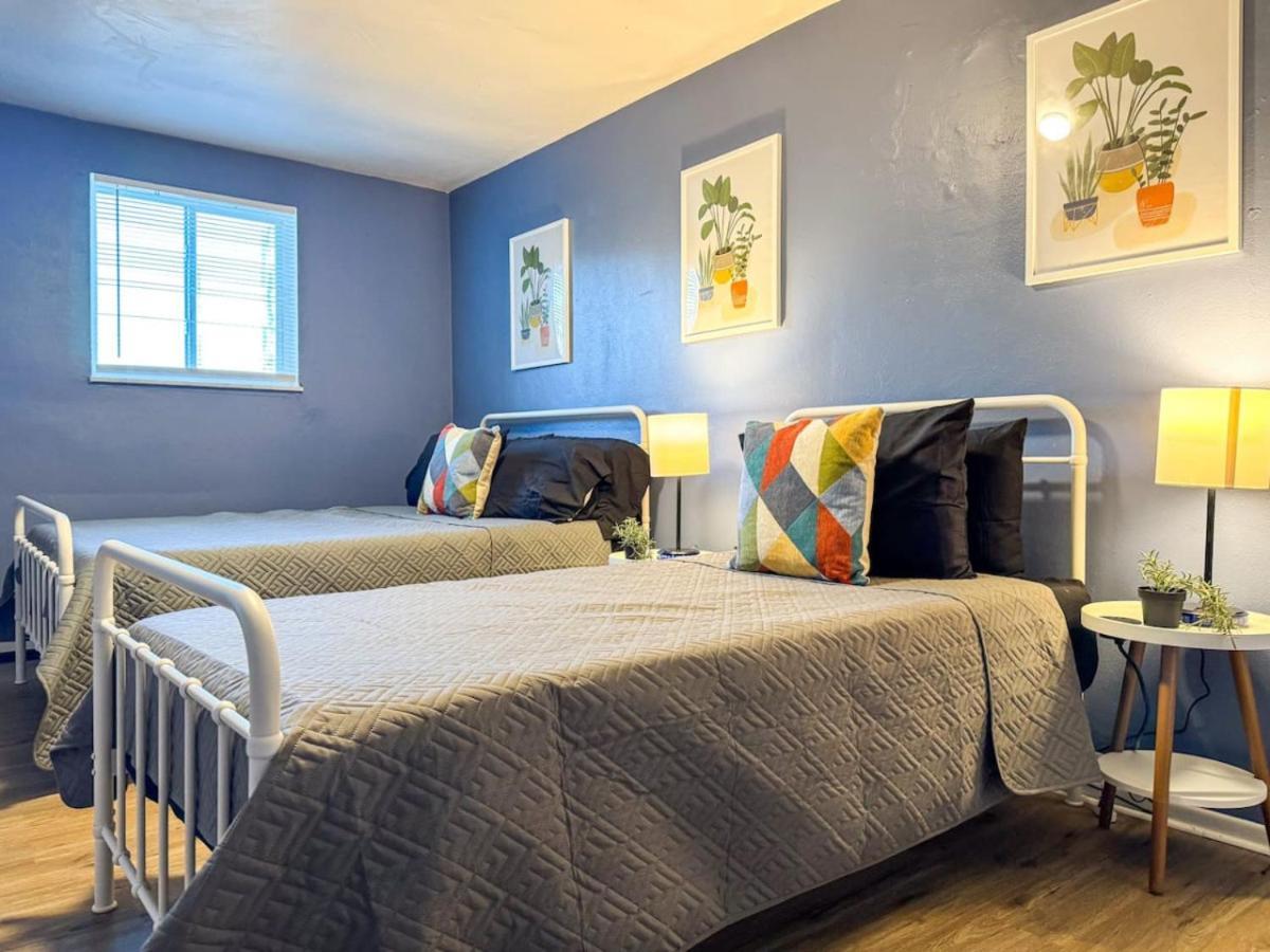Apartment 2 Full 4 Bedrooms With 11 Beds Parking *